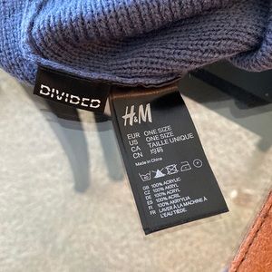 H&M Divided Circle Scarf OS